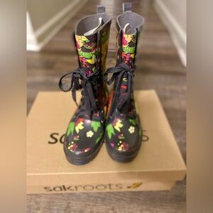 Sakroot lace up rain boots peace boots boho style floral print